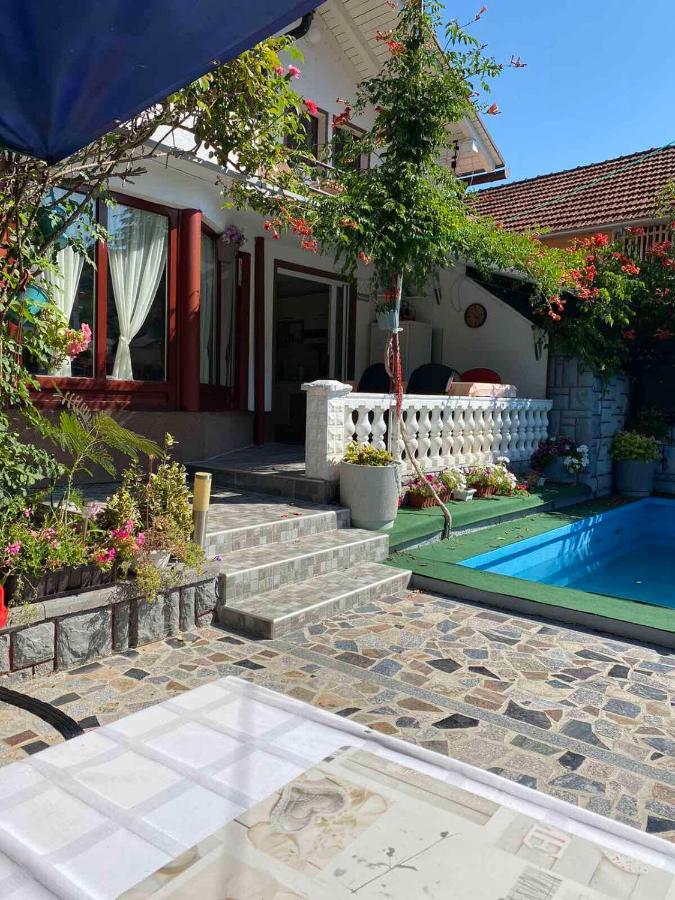 Villa Dino Kulen Vakuf Extérieur photo
