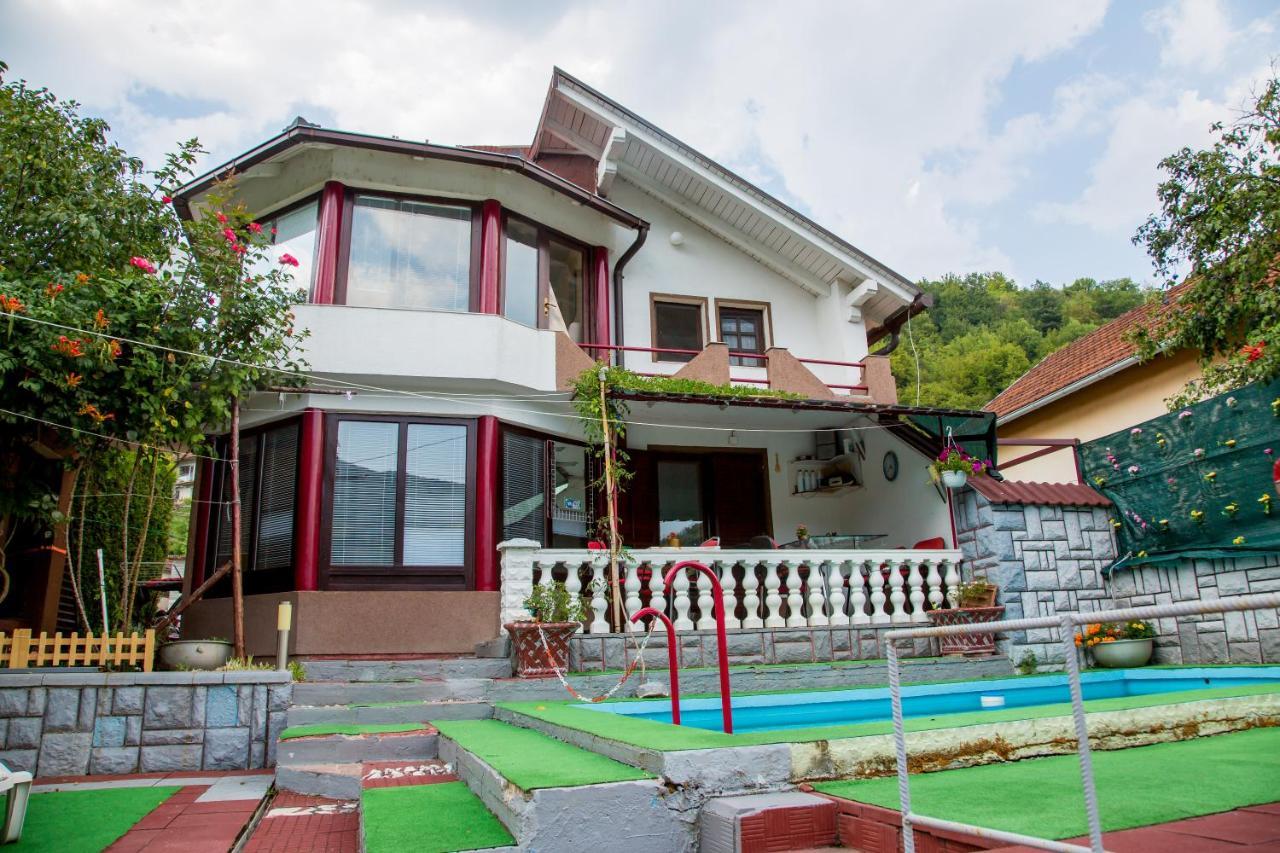 Villa Dino Kulen Vakuf Extérieur photo