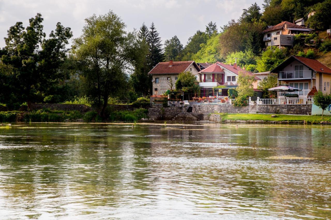 Villa Dino Kulen Vakuf Extérieur photo